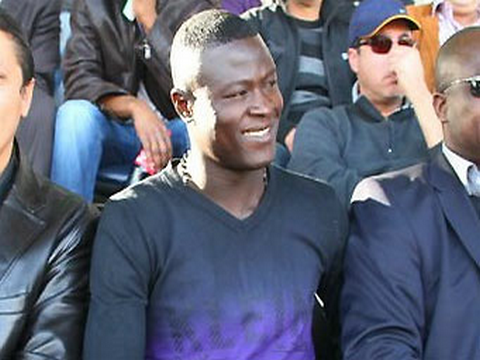 L’attaquant tchadien Ezechiel Ndouassel vient de signer pour deux ans au CS SFAXIEN