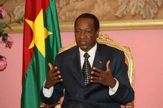 Burkina Faso : l’ex-président Blaise Compaoré visé par un mandat d’arrêt international