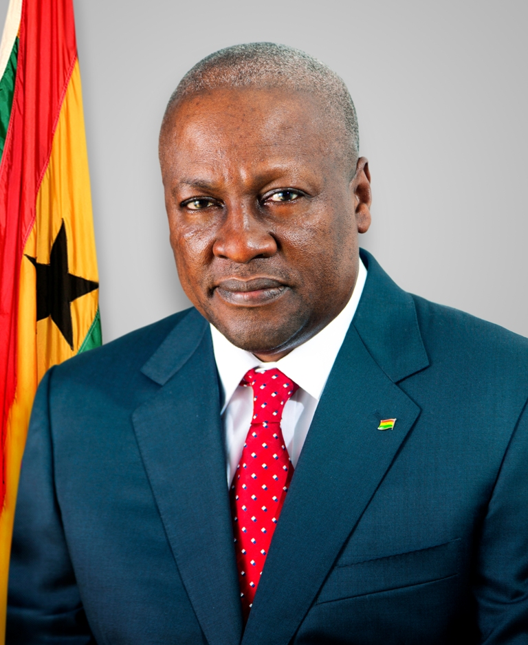 Ghana : Le président Mahama investi, l'opposition boycotte la cérémonie