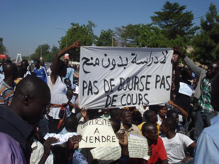 Tchad : l'UNET demande la tête du recteur de N'Djamena et du ministre de l'éducation supérieur
