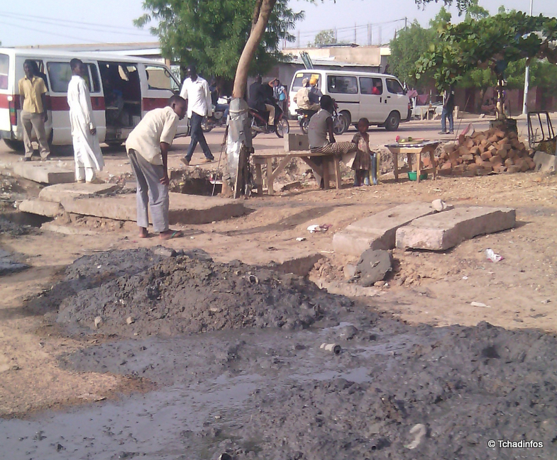 Saison de pluie : la mairie de N’Djamena et ses curages de caniveaux inutiles
