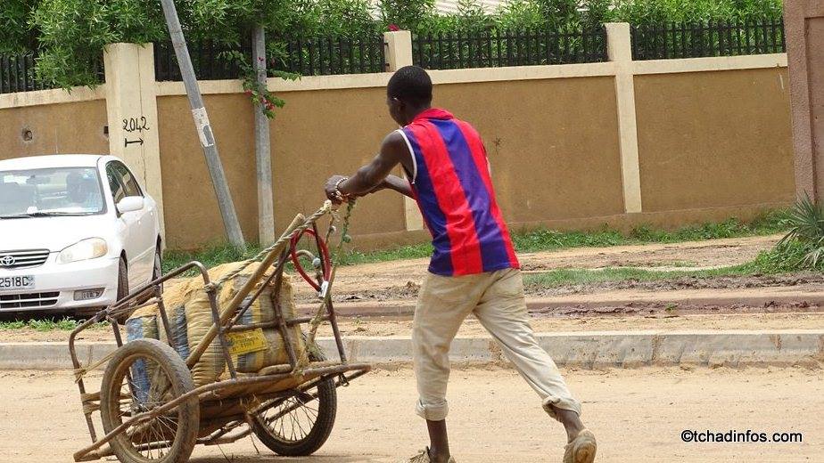 Human of N’Djamena : Ngartoloum, conducteur de pousse-pousse
