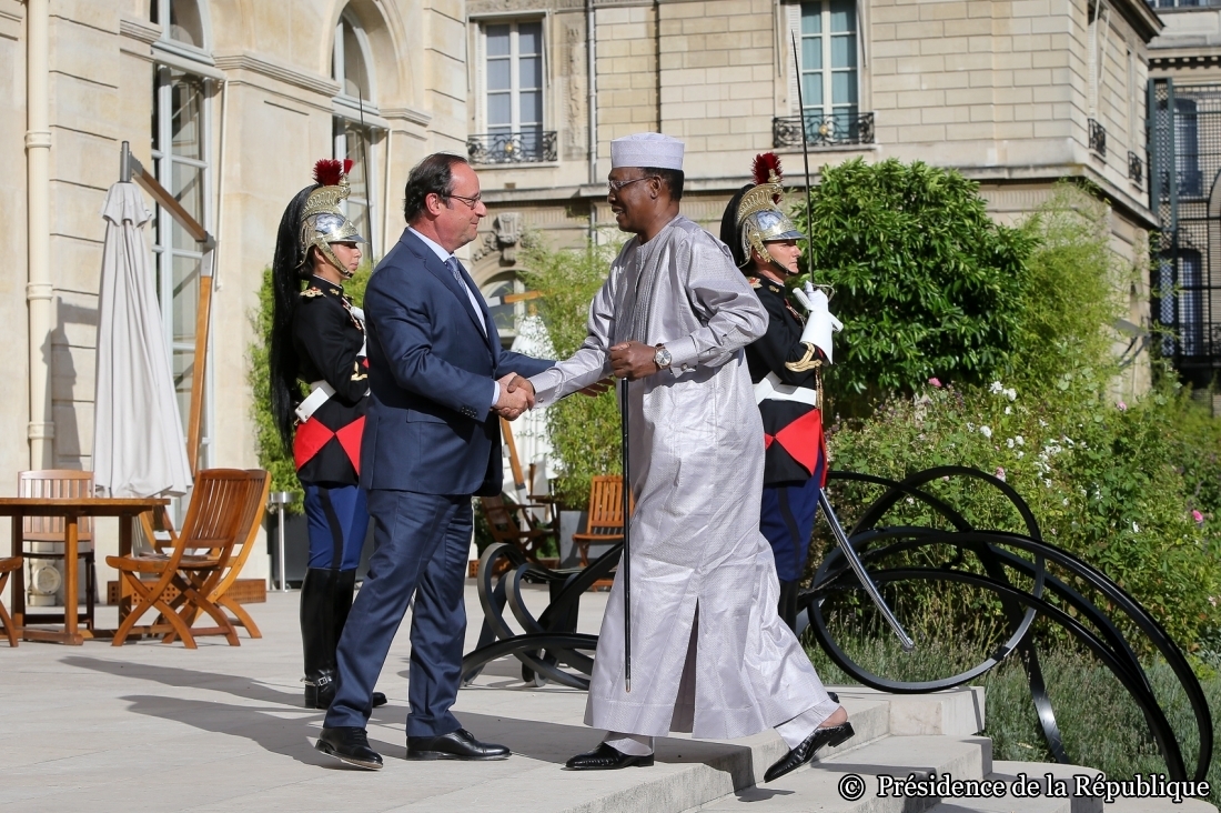 En séjour privé à Paris le Président Deby s’est entretenu avec François Hollande