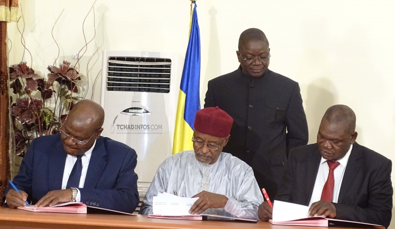 Tchad : gouvernement et syndicat signent un accord