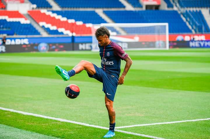 Sport : Neymar ne jouera pas contre Amiens aujourd’hui