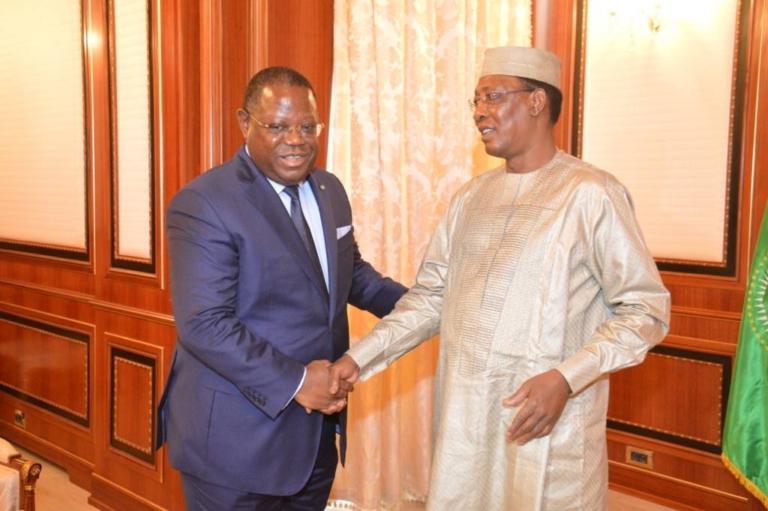 Le Président Idriss Deby Itno reçoit le Premier Ministre gabonais