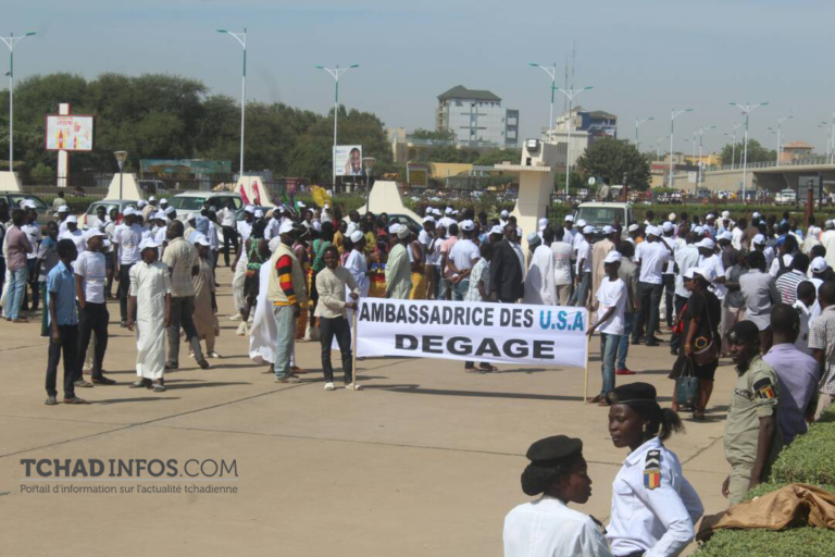 Tchad : une marche “contre l’ingérence des USA”