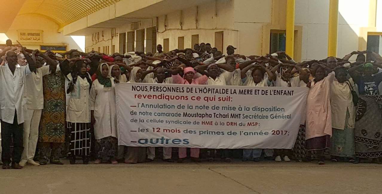 Santé : Le personnel de l’Hôpital Mère et Enfant en grève sèche