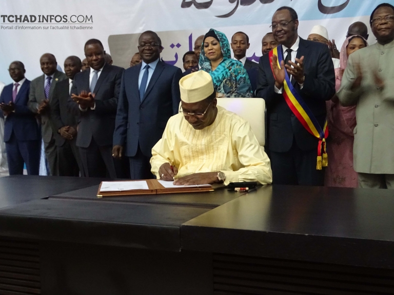 Tchad : naissance de la 4e République
