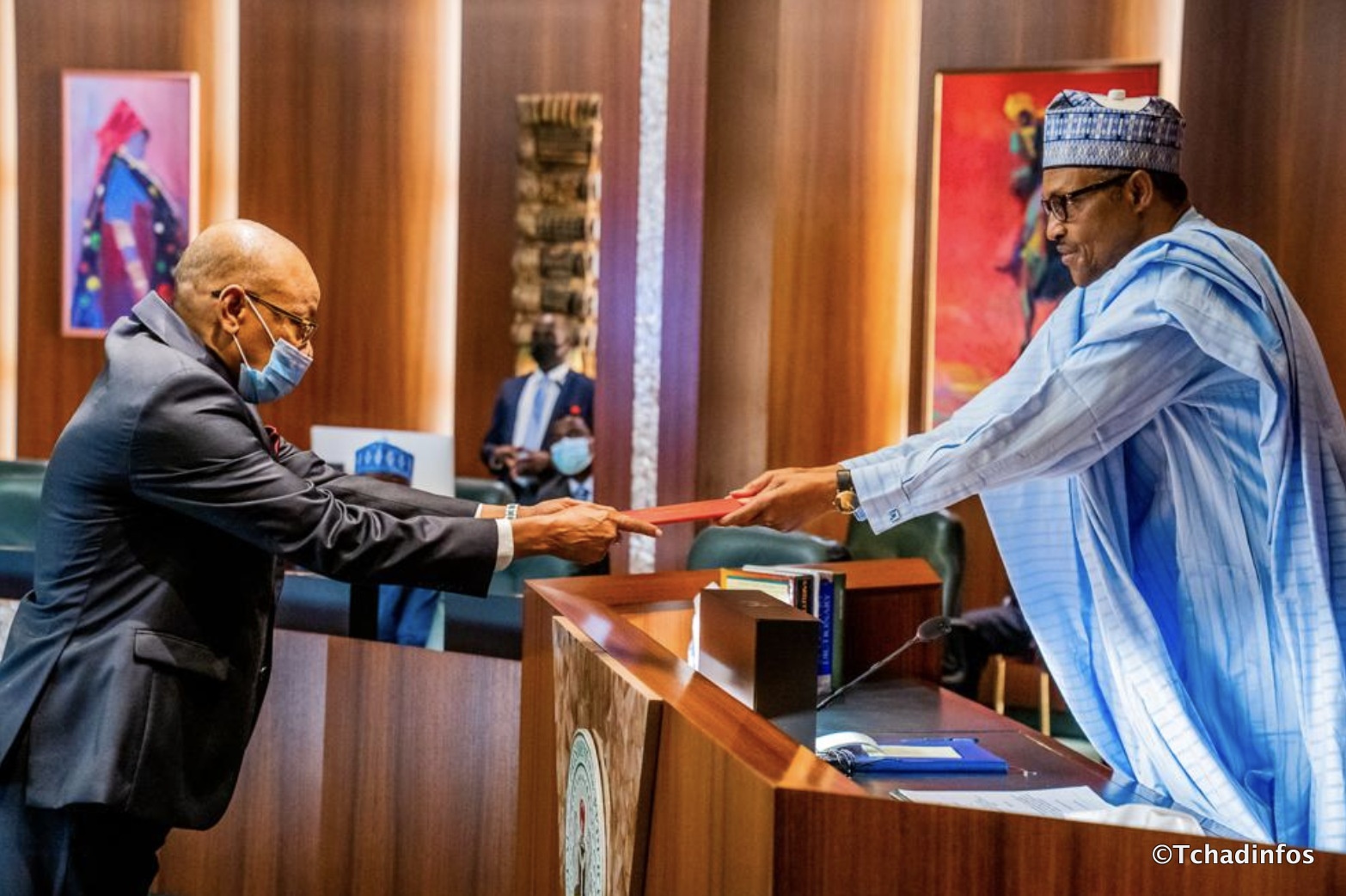 Diplomatie : Abakar Saleh Chaimi a présenté ses lettres de créances au président nigérian