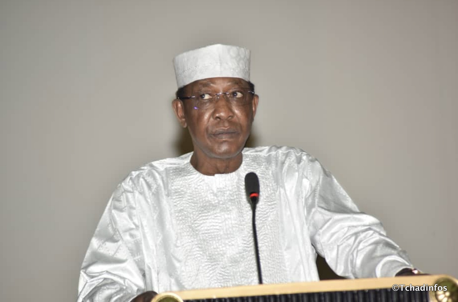 Tchad : Deby prend acte de la réduction à 40 ans de l’âge d’éligibilité au poste de président de la république