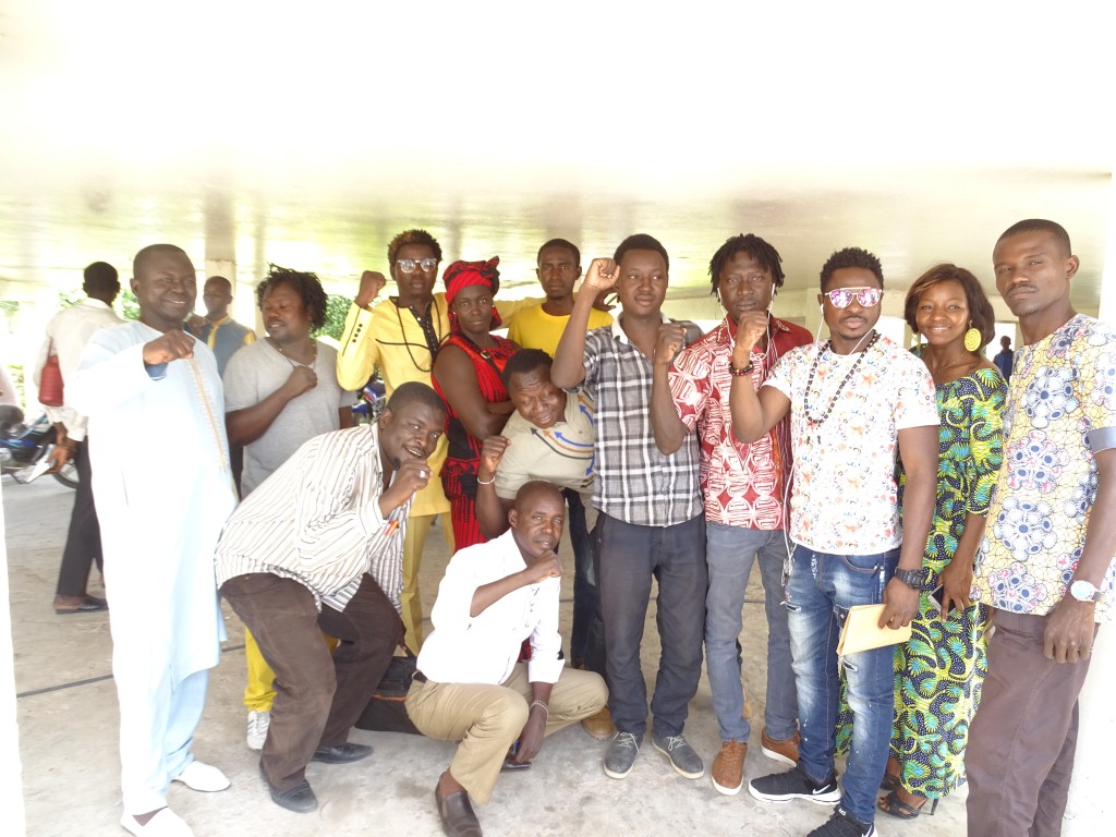 Tchad : les artistes N2A Téguil et Ray’s Kim plus  une dizaine de jeunes arrêtés