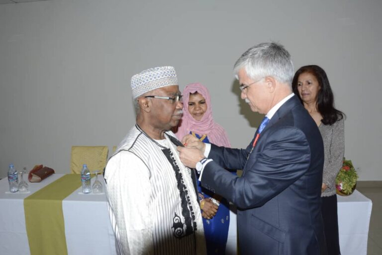 COOPERATION : le diplomate tchadien Hissein Brahim Taha élevé à l’Ordre national de la Légion d’honneur