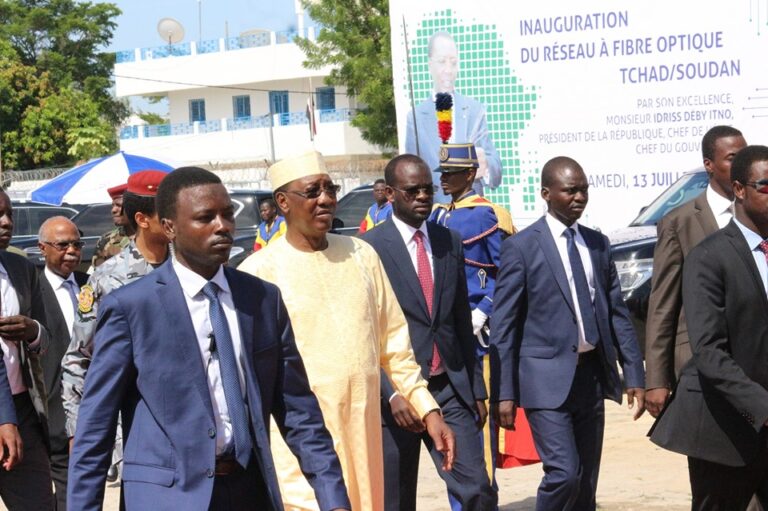 Tchad : le chef de l’Etat inaugure la ligne de la fibre optique Adré-N’Djamena