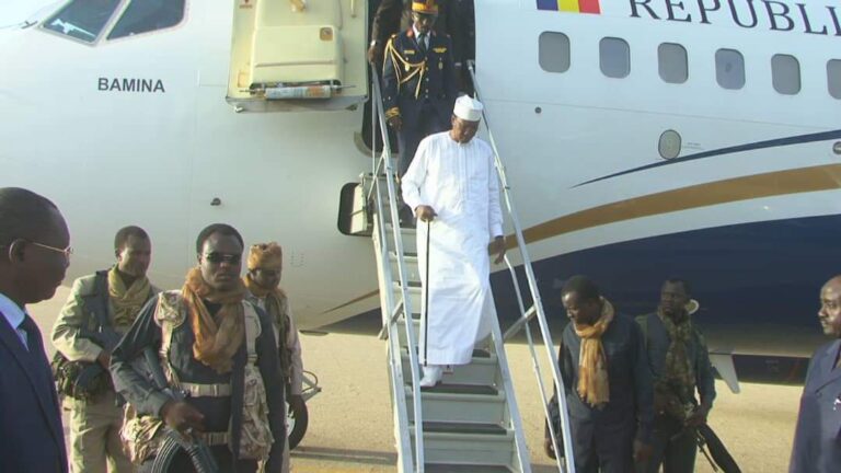 Spécial Ouaddaï : le président Déby n’a pas encore accordé une audience au nouveau sultan