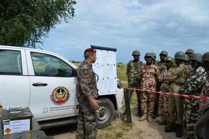 Tchad : 11 militaires formés en destruction des mines et engins explosifs