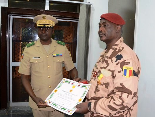 G5 Sahel : le Tchadien Oumar Bikimo élevé au rang d’Officier de l’ordre national du Mali