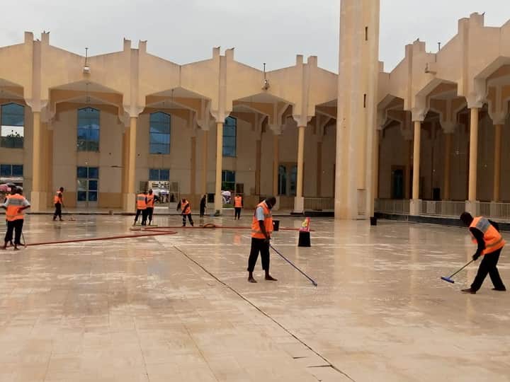 Tchad : nettoyage général à la grande mosquée Roi Fayçal à la veille de la Tabaski