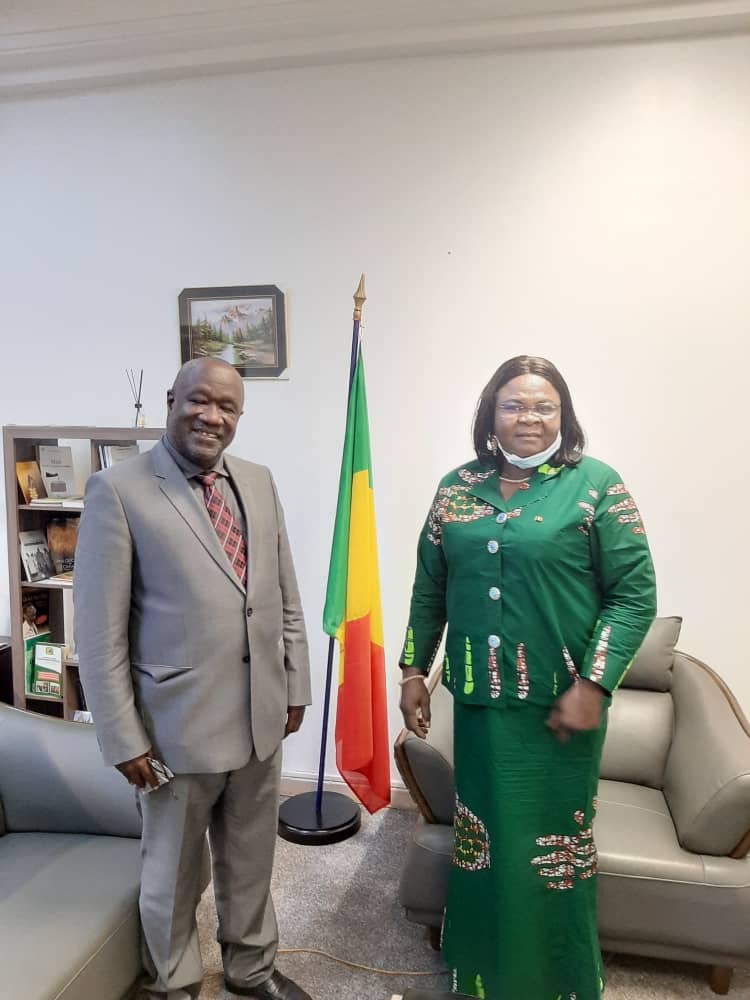 L’ambassadrice du Tchad au Mali échange avec les autorités maliennes sur  la Conférence nationale souveraine et la refondation de l’Etat tchadien