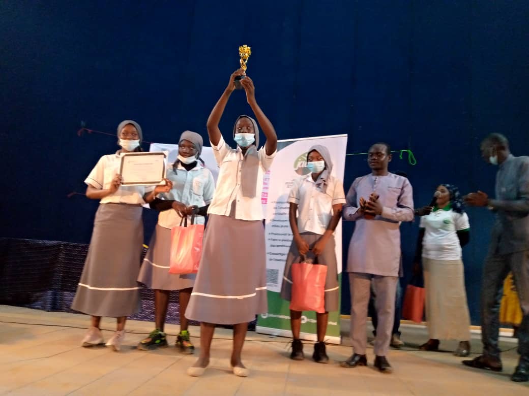 SENAFET : le lycée Assomption remporte le trophée du concours d’art oratoire lancé par la Jades