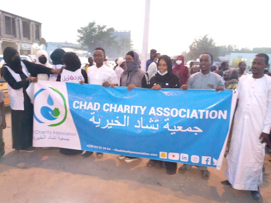 ”Chad charity association” distribue 400 iftars aux passants