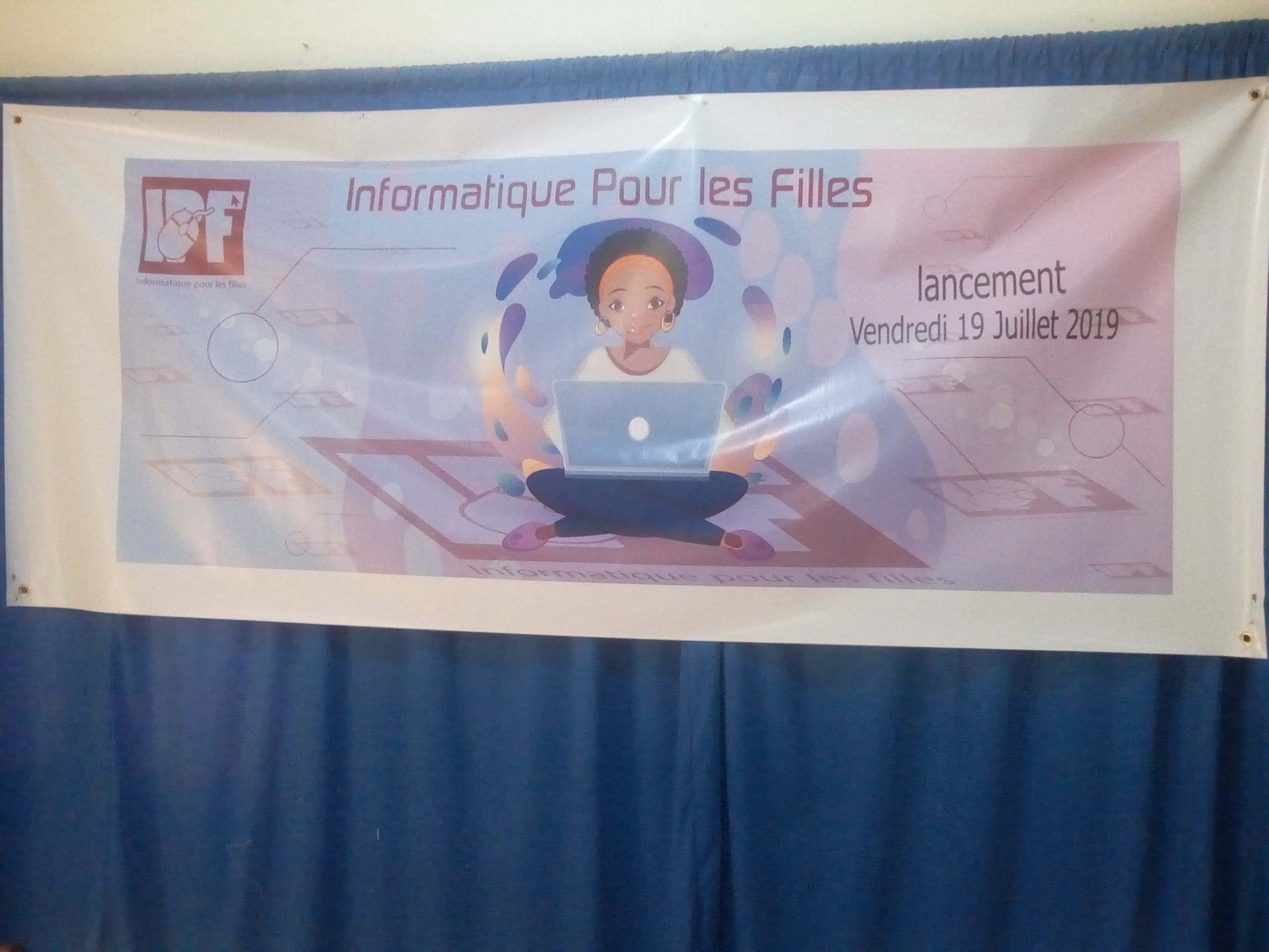 Tchad : Hababa Amadou Brahim lance le projet  ”Informatique pour les filles”