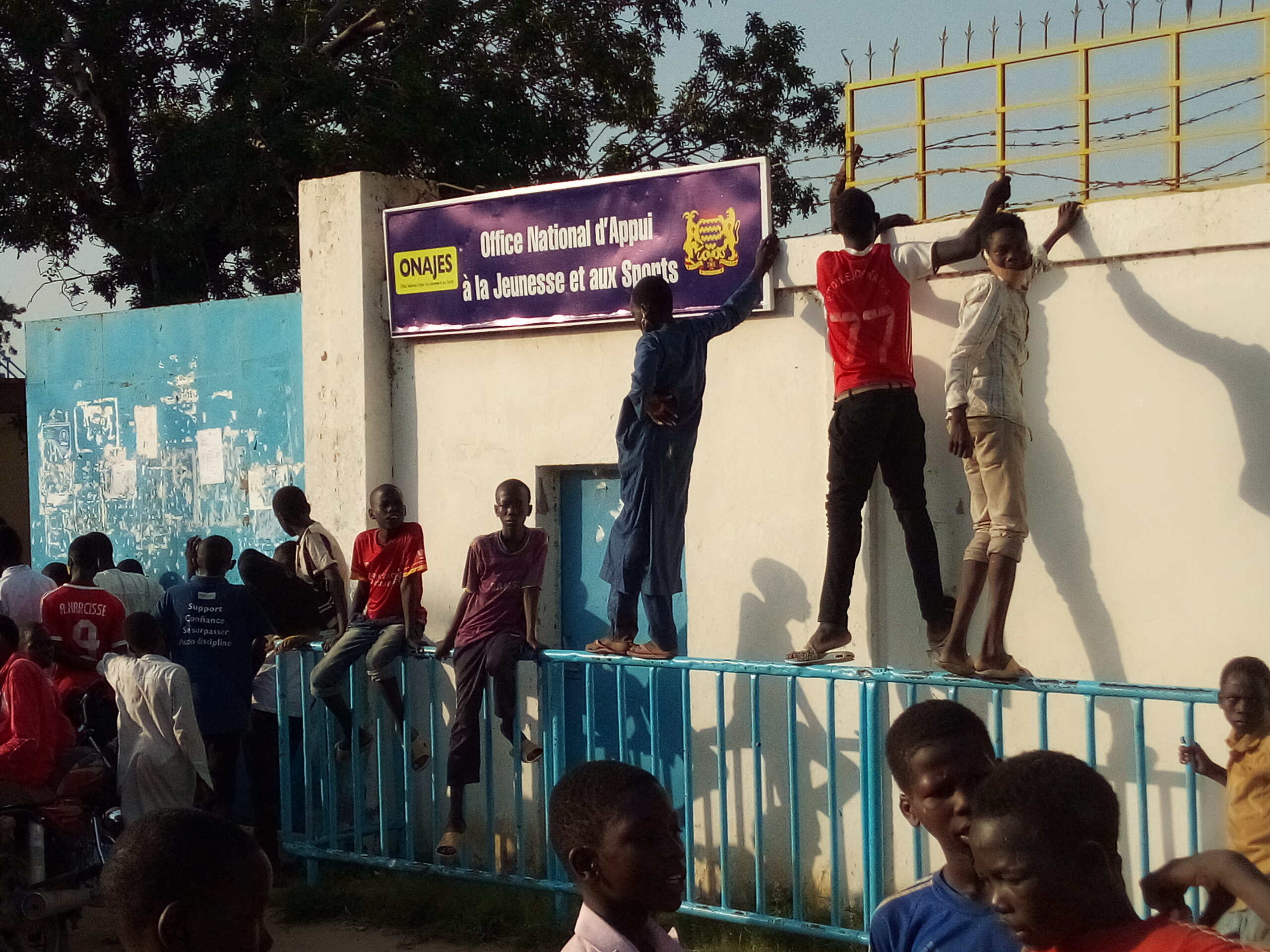 Tchad vs Soudan : les supporters obligés de suivre le match derrière les murs