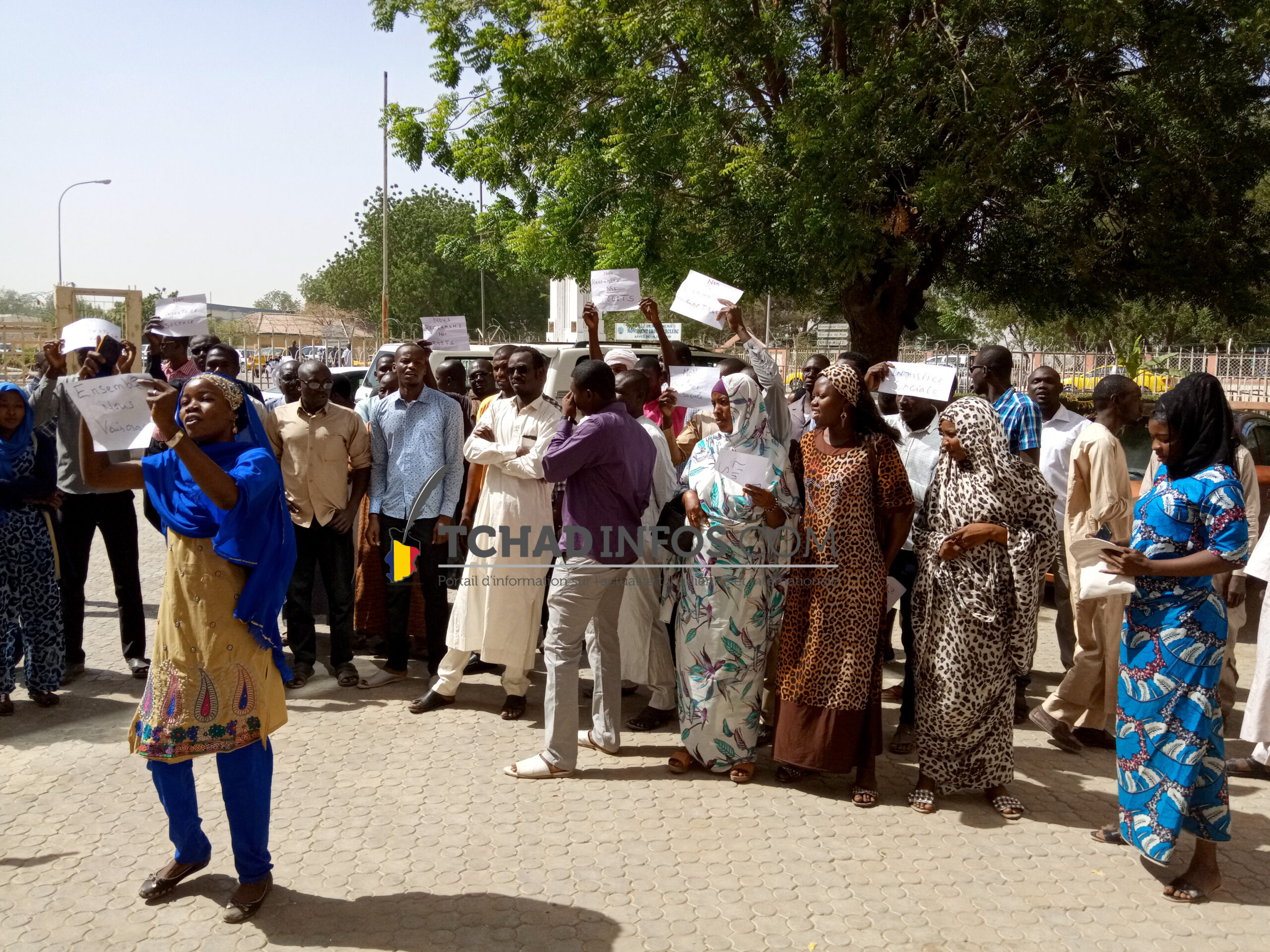 Vidéo. Mairie de N’Djamena : sit-in d’une cinquantaine des agents licenciés