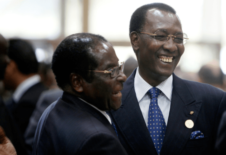 Décès de Robert Mugabé : le président Déby salue la mémoire d’un héros
