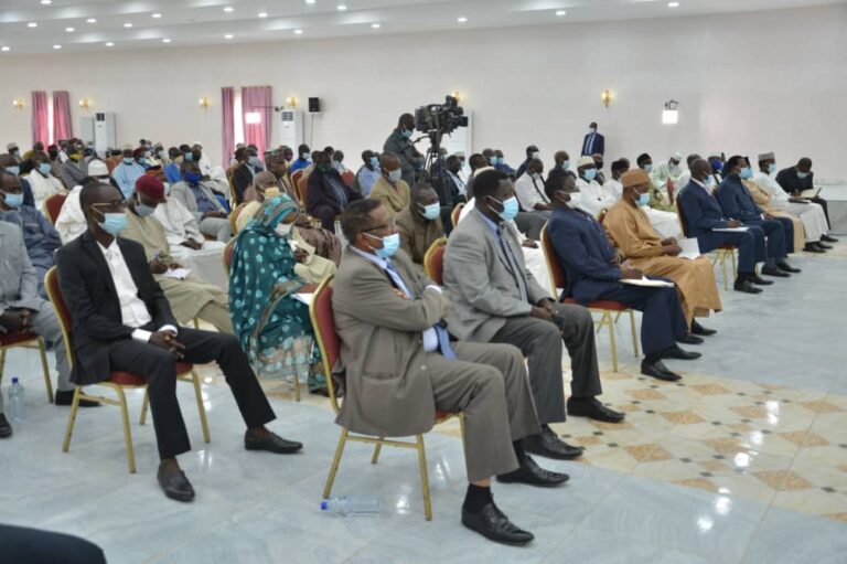 Tchad : le maréchal du Tchad aborde plusieurs sujets avec les responsables des partis politiques