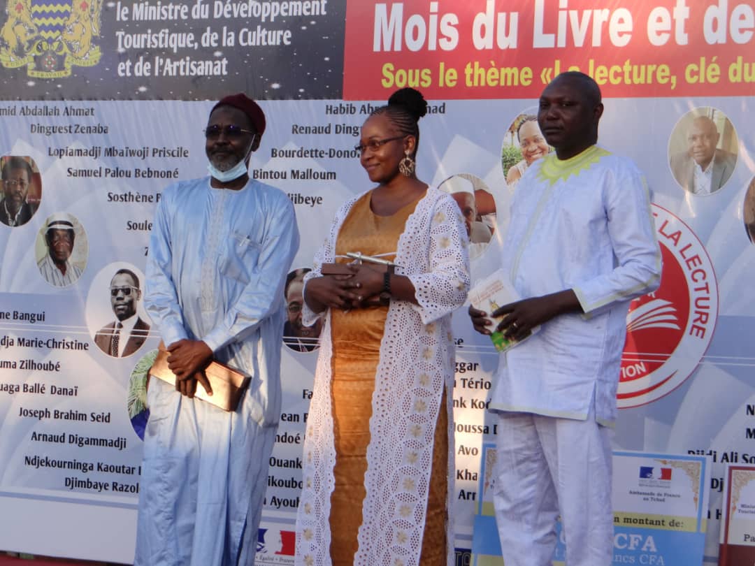 Tchad: deux hommes et une femme de lettres primés lors de la clôture du mois du livre