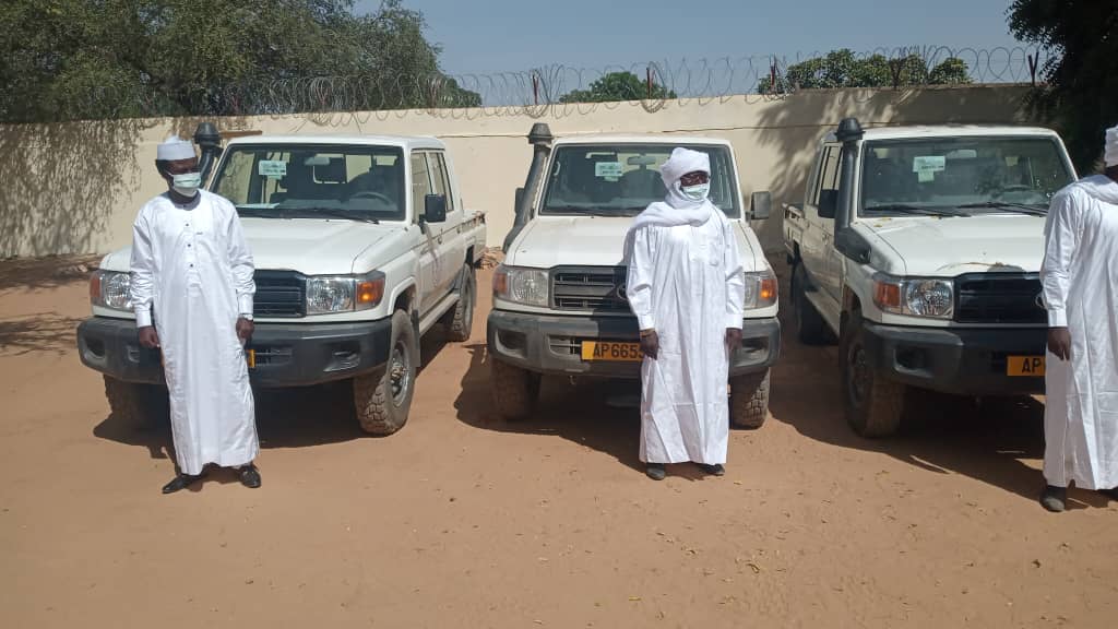 Guéra: remise de véhicules au gouverneur et préfets