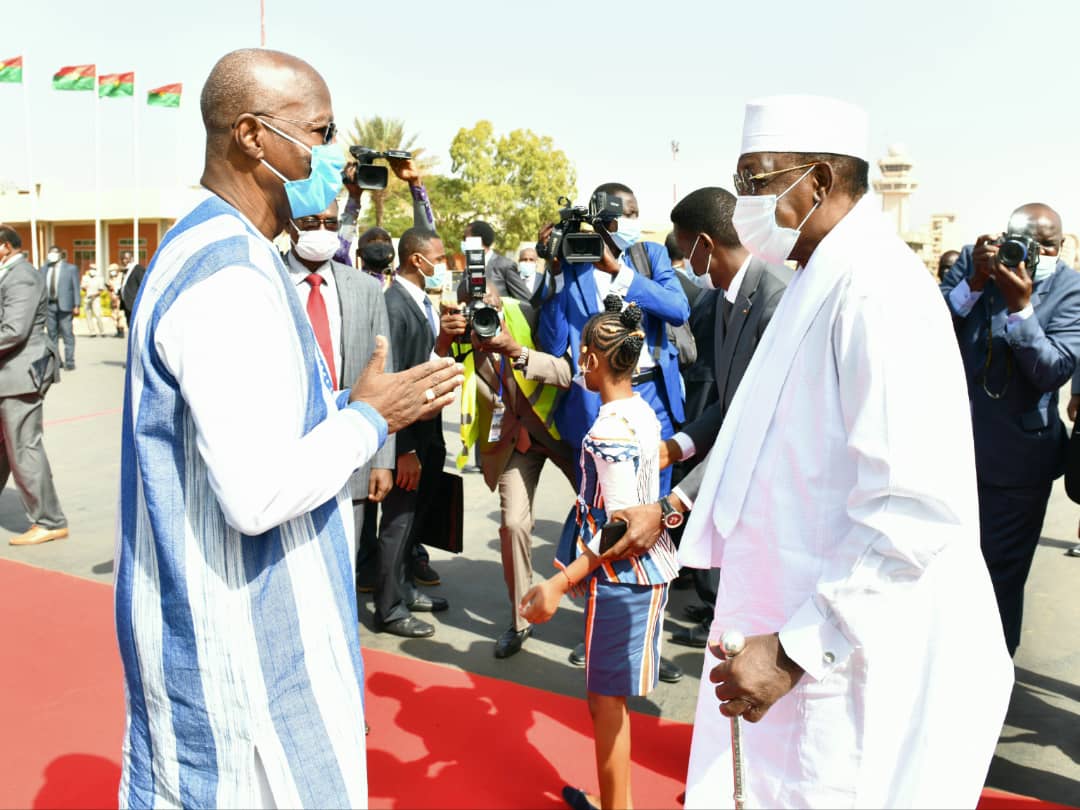 Investiture de Roch Kaboré : le président Deby vient d’arriver au Burkina Faso