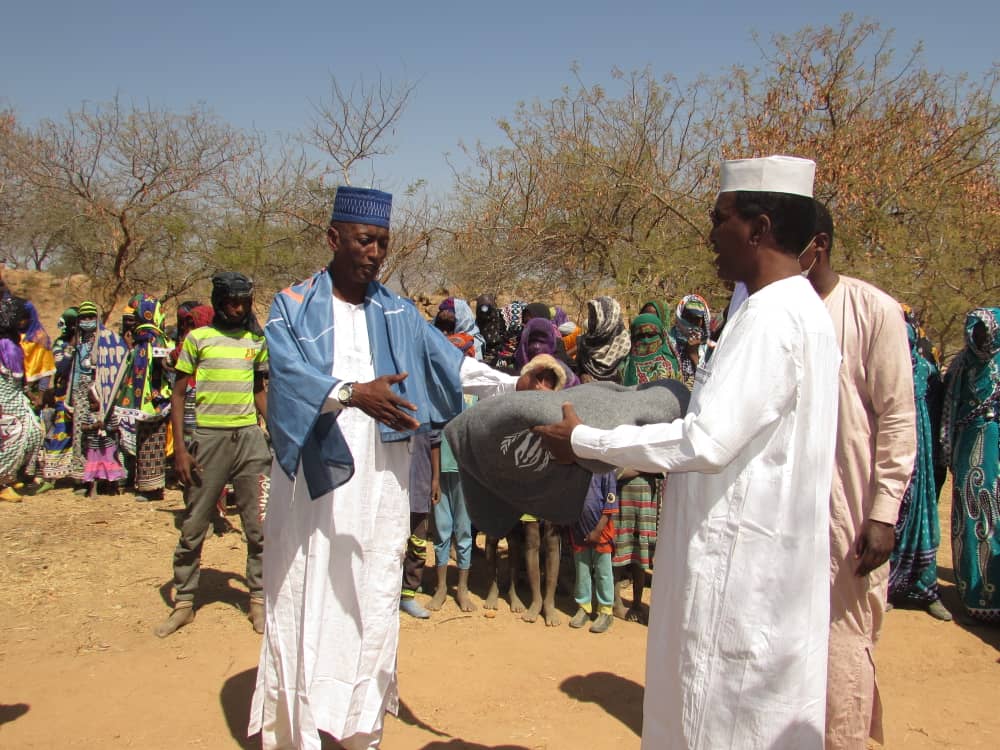 Guéra: remise des kits aux retournés peuls de la RCA et à la population hôte de Niergui
