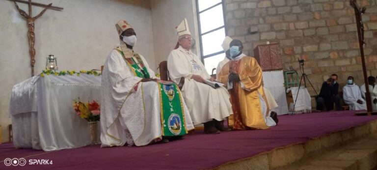 Mongo : ordination d’un nouvel évêque