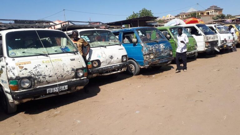 Transport en commun à N’Djamena : les propriétaires des minibus et taxis ont une semaine pour se régulariser