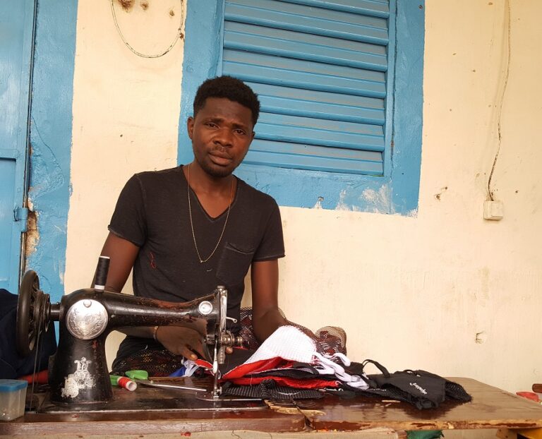 Mode : Douala Feelinger, des vêtements made in Tchad