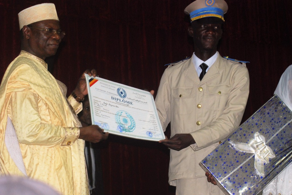 Tchad : les élèves de la 17ème promotion de l’Ena ont reçu leurs parchemins