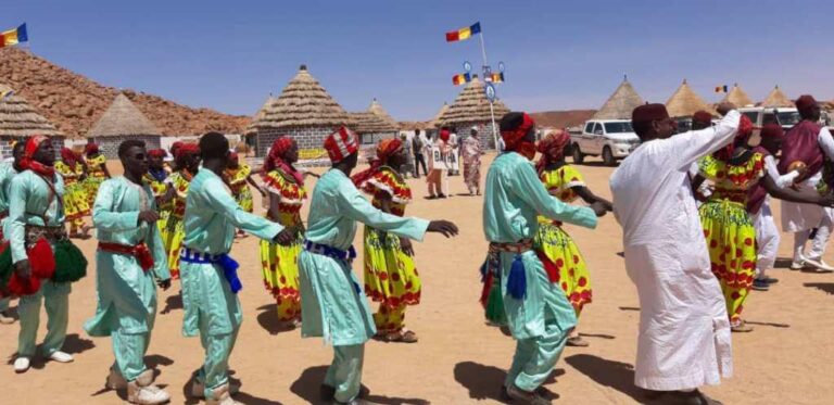 Ficsa : les démonstrations de danses traditionnelles mobilisent les festivaliers