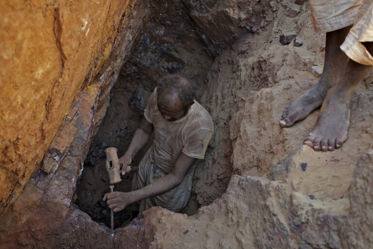 Mines: le Tchad suspend “l’orpaillage illégal”