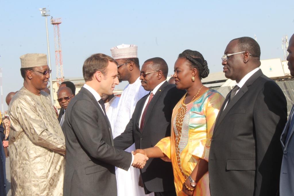 Diplomatie : Macron à la rencontre des femmes du Tchad