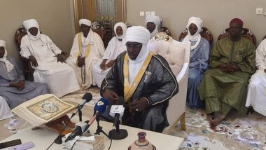 Le sultan de Dar Ouaddai et le chef de canton de Bani Halba sont suspendus