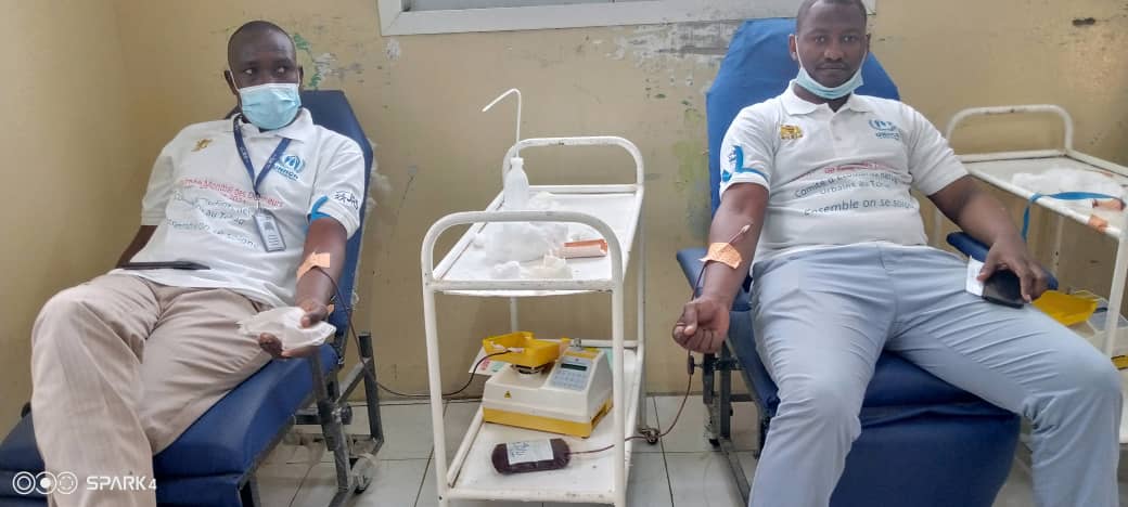 Tchad : des réfugiés centrafricains font un don de sang au CNTS