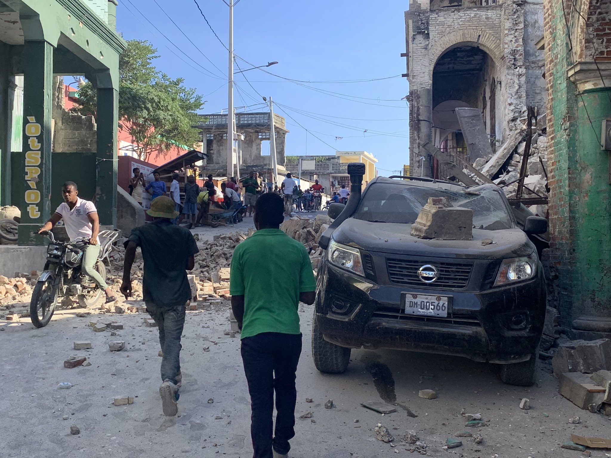 Haïti : le bilan du séisme passe à près de 1 300 morts