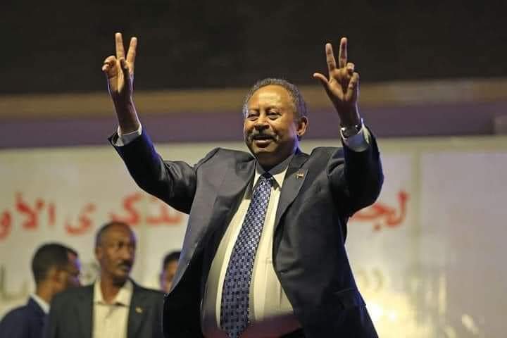 السودان: حمدوك يطالب بالبحث عن رئيس وزراء جديد، لتكملة ماتبقى من الفترة الإنتقالية