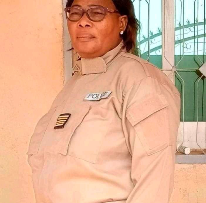 Sécurité : Mme Evodia Pakouaré est élevée à titre exceptionnel au grade de contrôleur général Police