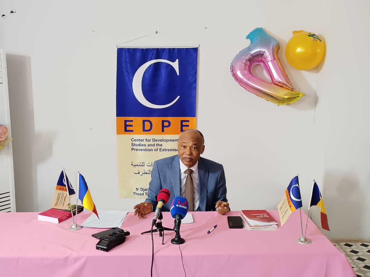 Dr Ahmat Yacoub Dabio a présenté son livre “Comment concrétiser un Tchad social? Au-delà de la transition”