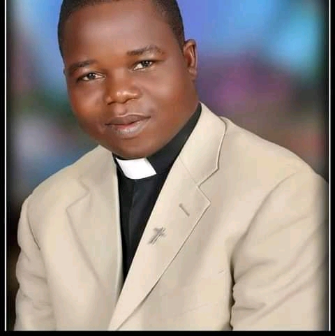 “La Pâques est la victoire du bien sur le mal”, abbé Madou Simon-Pierre