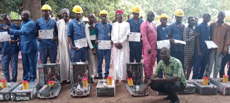 Moïssala : des jeunes bénéficient des outils de travail en mécanique