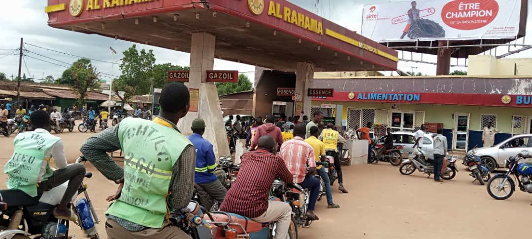 Pénurie de carburant : le prix réglementaire à la station n’est pas respecté à Moundou